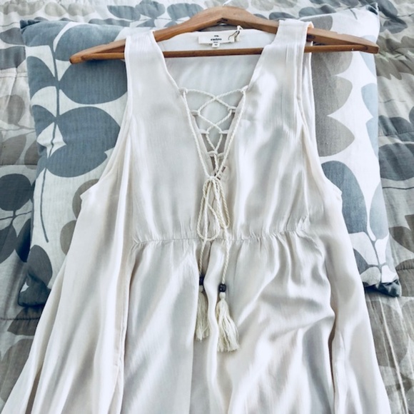 🎉HP🎉 Beautiful Cream Boho Beach Dress - Picture 2 of 5